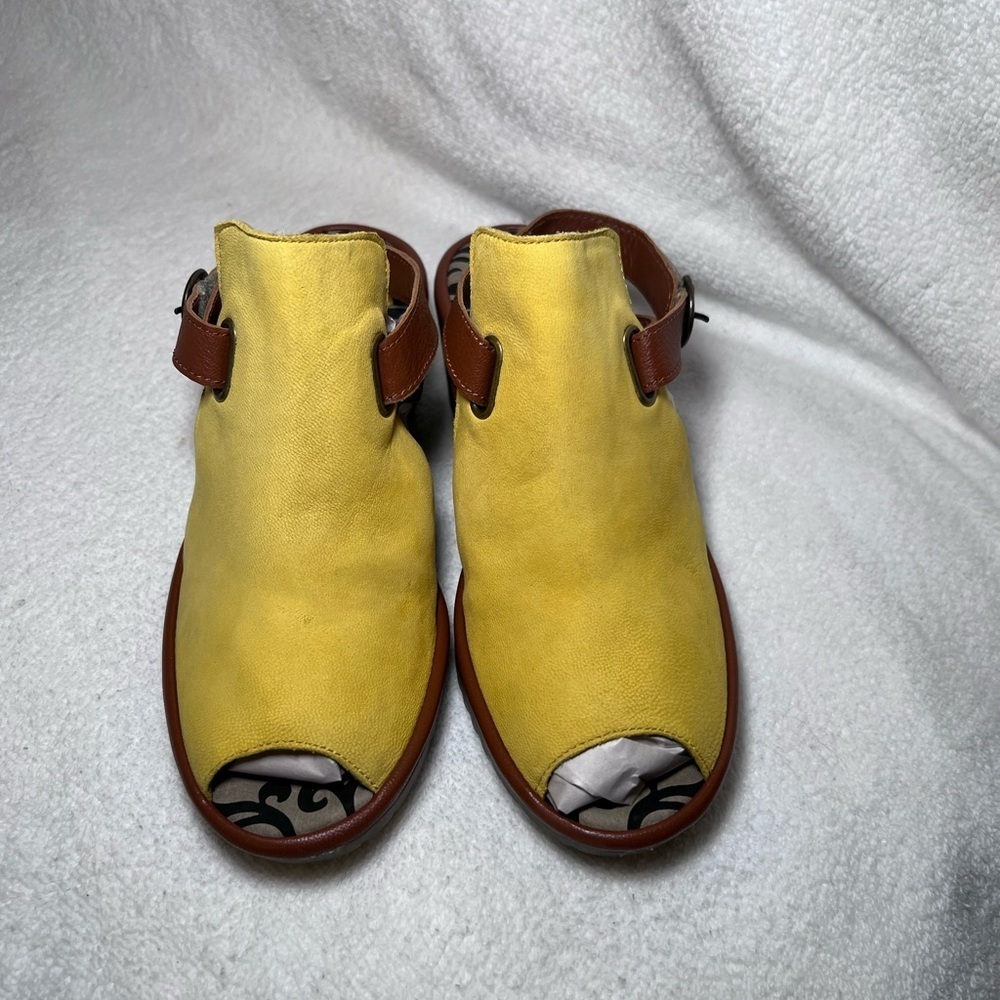 FLY London - Leather heeled sandals - Wena - Burnt yellow -EU38w USA 7  7.5 - Picture 4 of 12